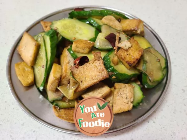 Fried Tofu with Cucumber