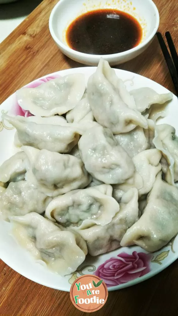 Dumplings with coriander and meat