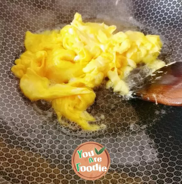 Scrambled egg with tomato