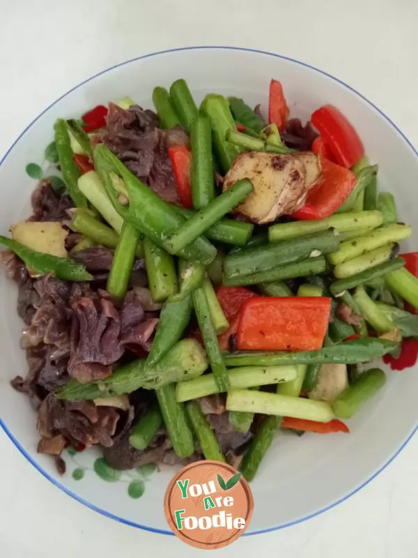 Fried Duck Gizzard with garlic sprouts