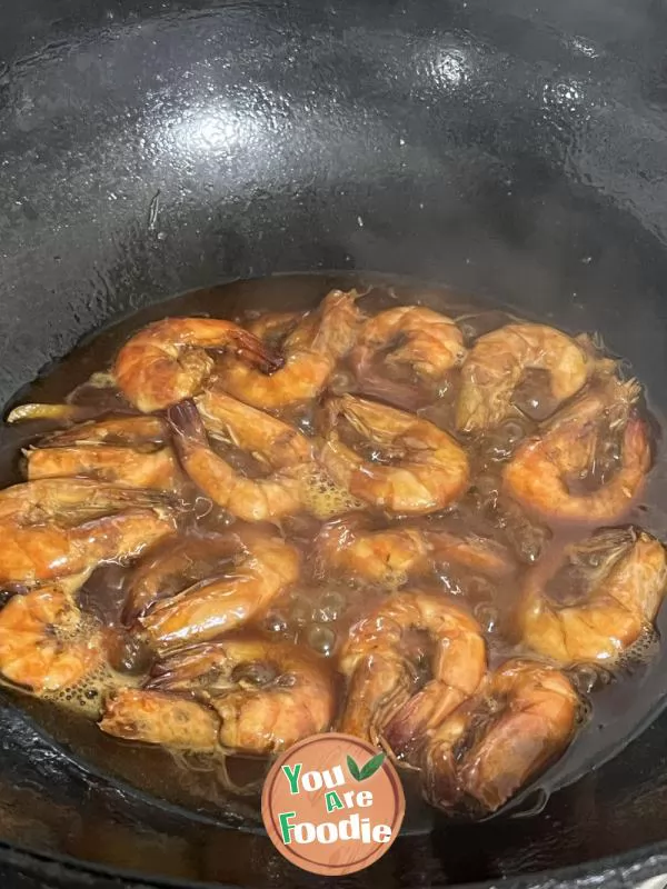 Braised prawns in tomato sauce