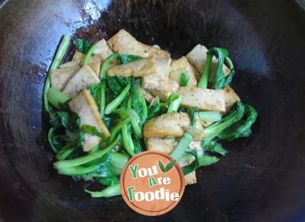 Fried green vegetables with Tofu