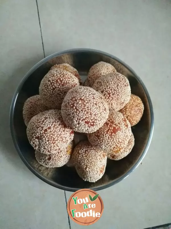 Pumpkin sesame balls