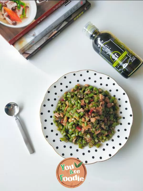 Fried-long-beans-with-Grandma's-vegetables