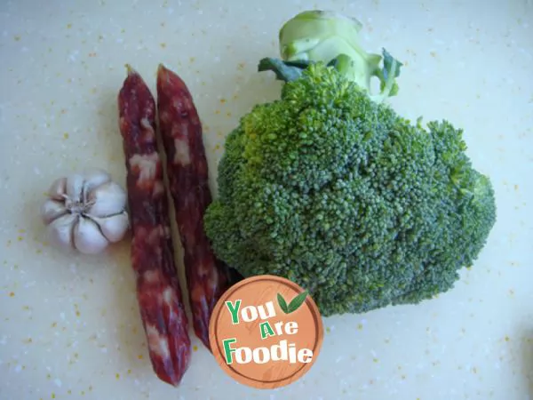 Fried sausage with Broccoli