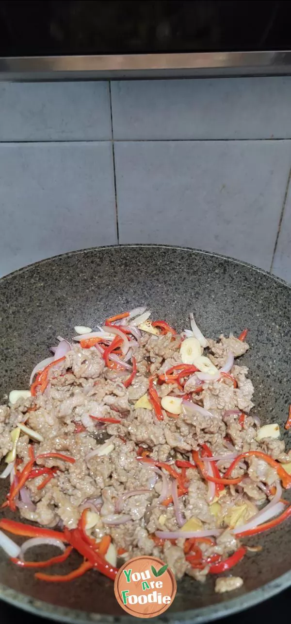 Stir fried snow beef