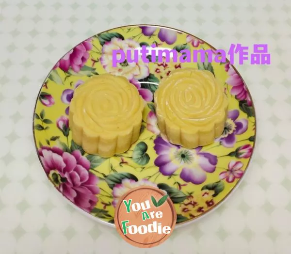 Mung Bean Paste Moon Cake