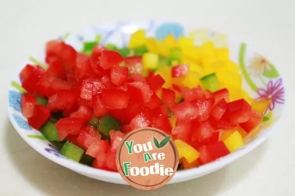 Colorful vegetable and minced meat towel gourd cup