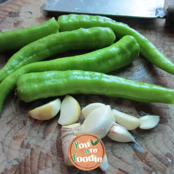 Frog meat with green pepper