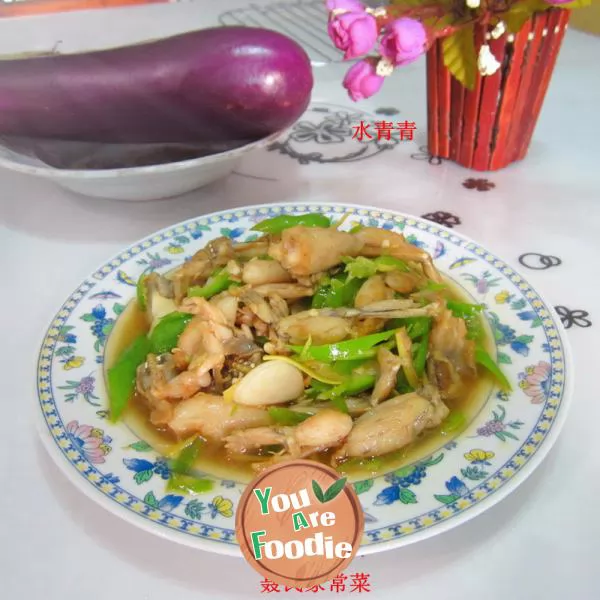 Frog meat with green pepper