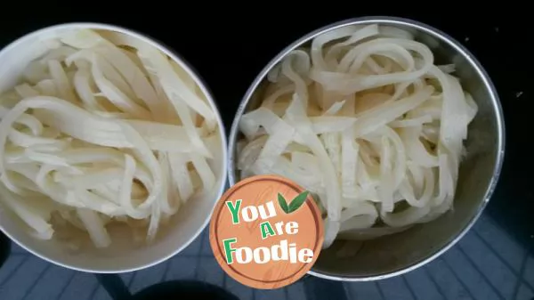 Cold Rice Noodles