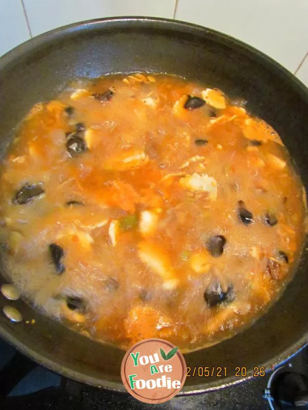 Rice noodles in chicken soup