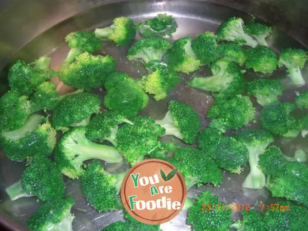 Broccoli in oyster sauce