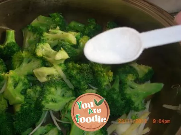 Broccoli in oyster sauce