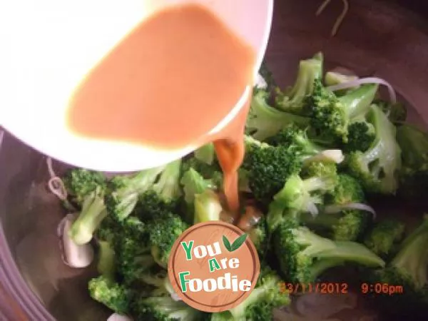 Broccoli in oyster sauce