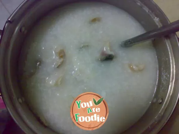 Fish belly and lean meat porridge