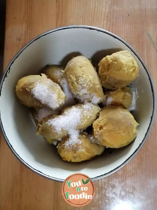 Black sesame and sweet potato balls