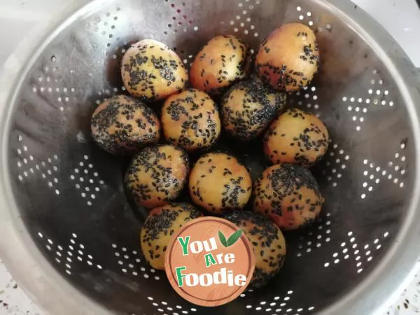 Black sesame and sweet potato balls