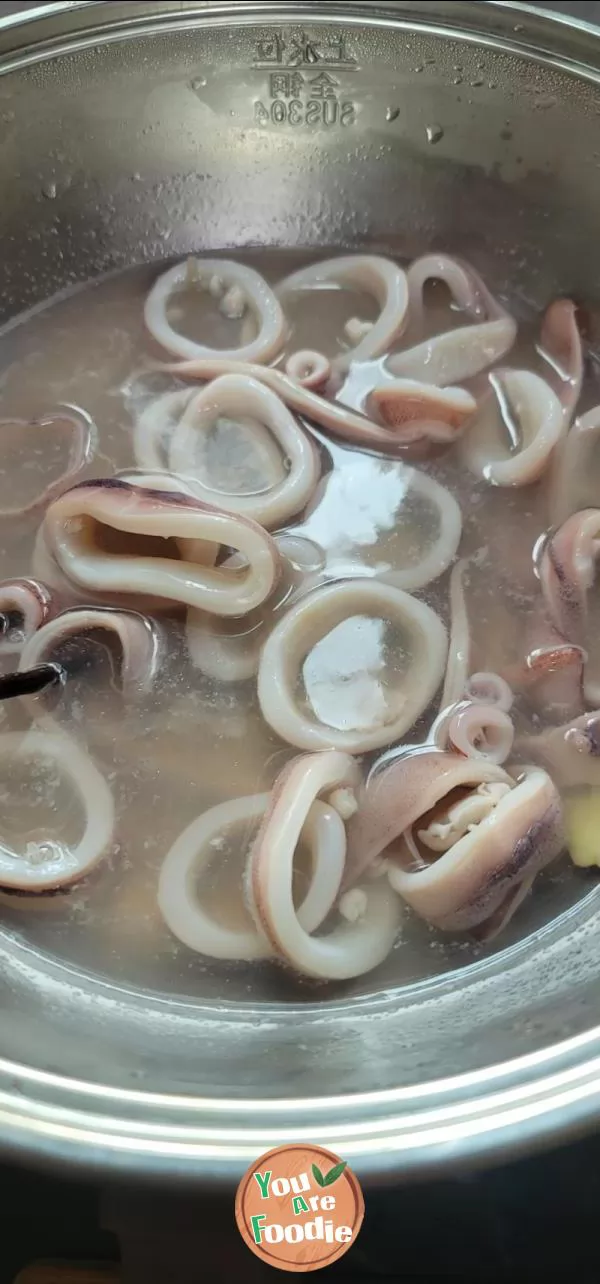 Squid with bitter gourd