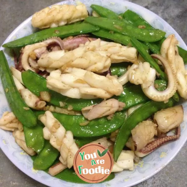 Fried-lotus-beans-with-squid