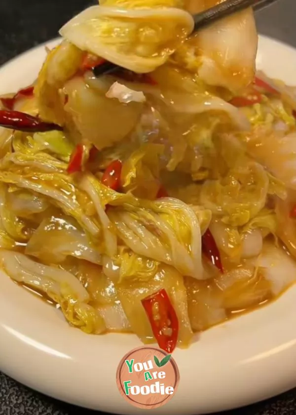 Stir-fried cabbage