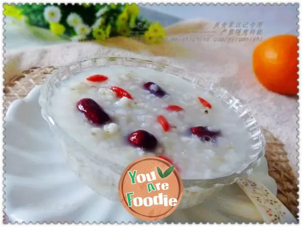 [pattern porridge] nourishing blood and removing dampness --- jujube and barley porridge