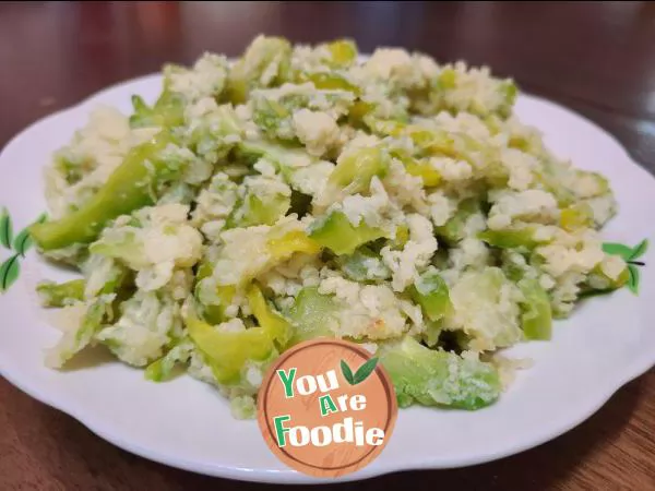 Steamed vegetables with bitter gourd