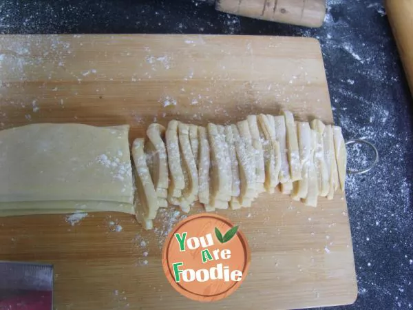 Learn to roll noodles by hand