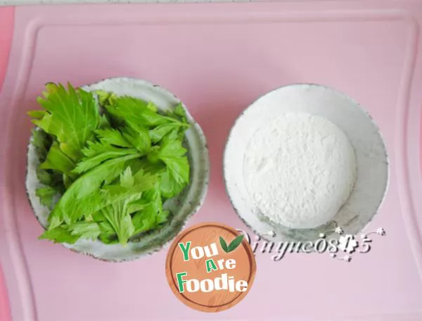 Celery leaf paste cake