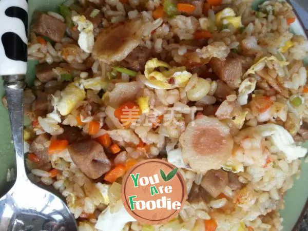 Fried rice with beef and vegetables