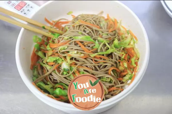 Low fat and delicious plain fried buckwheat noodles