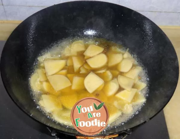 Stir fried potato slices with pepper