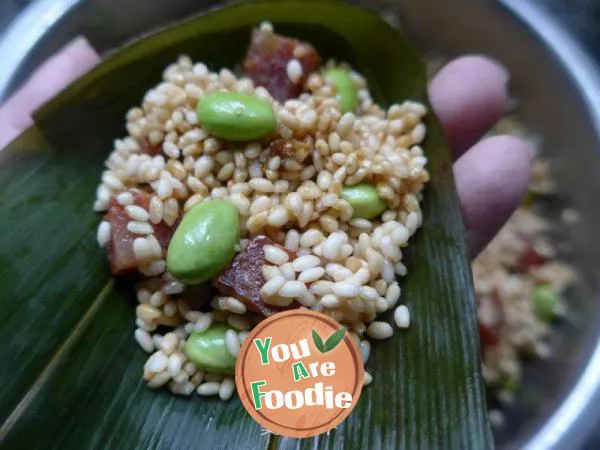 Maodou spicy sausage glutinous rice dumplings