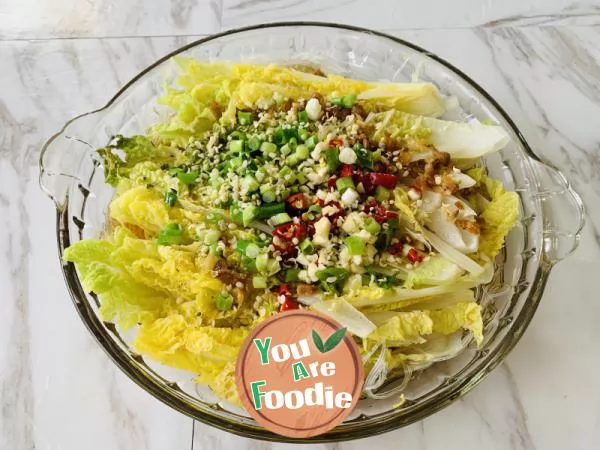 Baby-cabbage-with-sesame-seed,-garlic-and-vermicelli