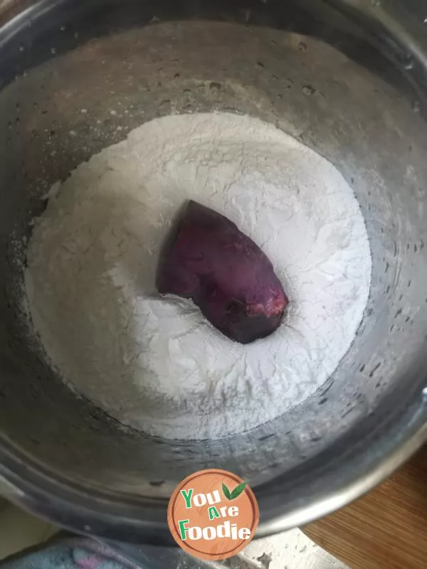 Purple sweet potato glutinous rice dumplings