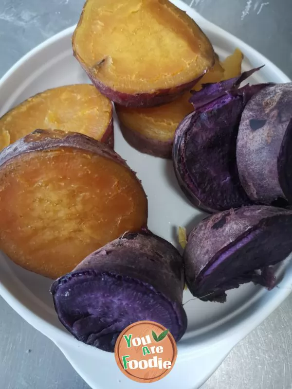 Purple sweet potato glutinous rice dumplings