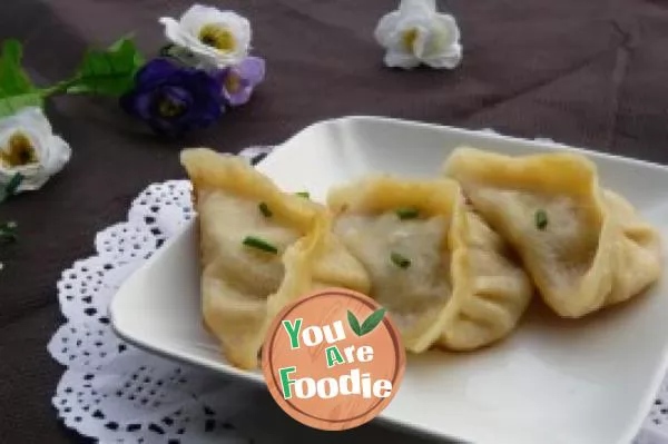 Fried dumplings with soup -- fried dumplings with crab skin jelly