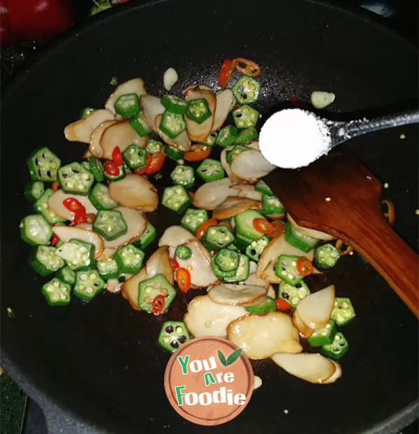 Stir fried abalone mushroom with okra