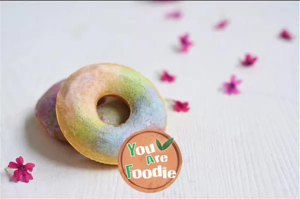 Rainbow doughnuts with vegetable juice